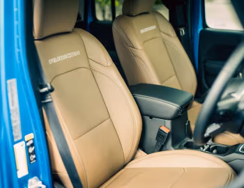 Interior Jeep Gladiator Rubicon [Japan] (JT) '2022–pr.