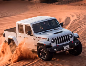 Jeep Gladiator Sand Runner [UAE] (JT) '2021–pr.