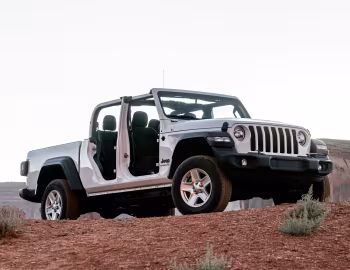 2020–pr. Jeep Gladiator Sport [North America] (JT) '2019–pr.