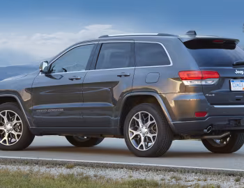2018 Jeep Grand Cherokee "Sterling Edition" (WK2) '2017–18