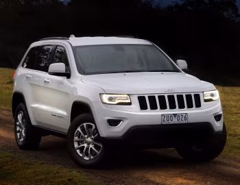 Jeep Grand Cherokee Laredo [Australia] (WK2) '2013–16
