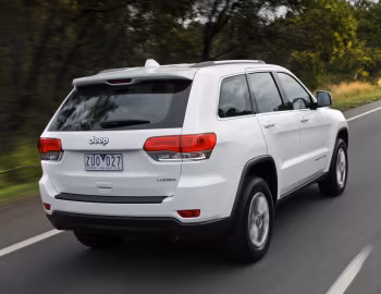 Jeep Grand Cherokee Laredo [Australia] (WK2) '2013–16