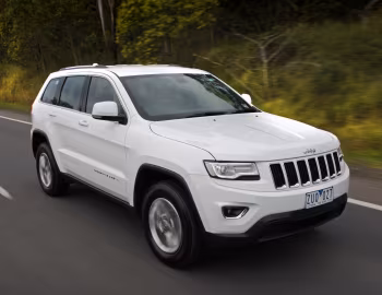 Jeep Grand Cherokee Laredo [Australia] (WK2) '2013–16
