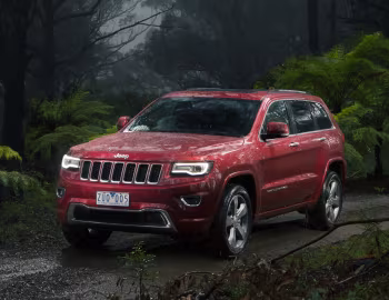 Jeep Grand Cherokee Overland [Australia] (WK2) '2013–16