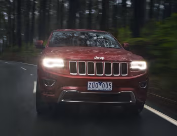 Jeep Grand Cherokee Overland [Australia] (WK2) '2013–16