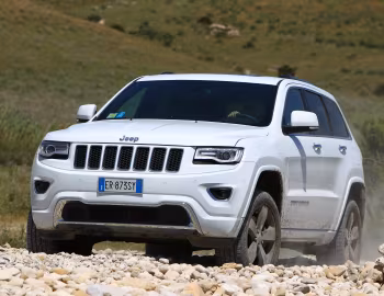 Jeep Grand Cherokee Overland [Worldwide] (WK2) '2013–16