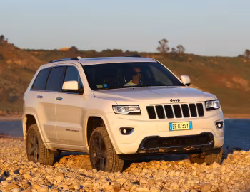 Jeep Grand Cherokee Overland [Worldwide] (WK2) '2013–16