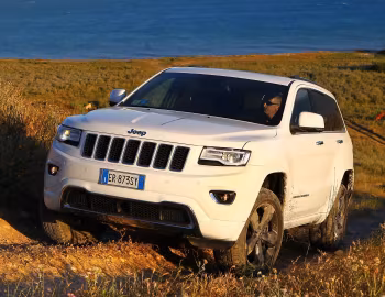 Jeep Grand Cherokee Overland [Worldwide] (WK2) '2013–16
