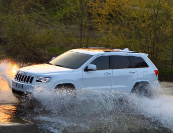 Jeep Grand Cherokee Overland [Worldwide] (WK2) '2013–16