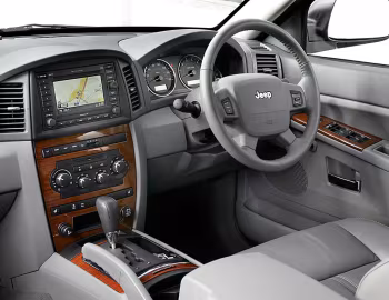 Передня панель Jeep Grand Cherokee 5.7 Limited [UK-spec] (WK) '2005–10