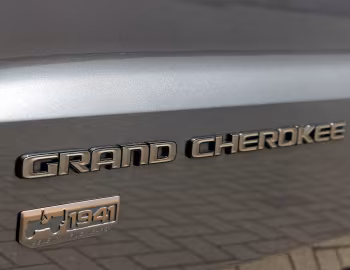 Jeep Grand Cherokee "75th Anniversary" [Worldwide] (WK2) '2016