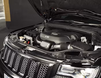 Sob o capô Jeep Grand Cherokee "Blackhawk" [Australia] (WK2) '2014