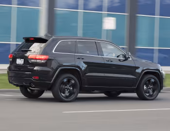Jeep Grand Cherokee "Blackhawk" [Australia] (WK2) '2014