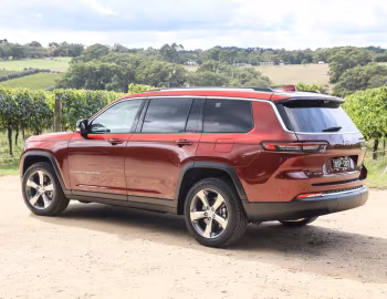 Jeep Grand Cherokee L Limited [Australia] (WL) '2022–pr.