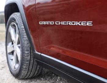 Jeep Grand Cherokee L Limited [Australia] (WL) '2022–pr.