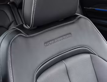 Interior Jeep Grand Cherokee L Overland [South Africa] (WL) '2022–pr.