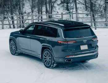 Jeep Grand Cherokee L Summit Reserve [Japan] (WL) '2022–pr.