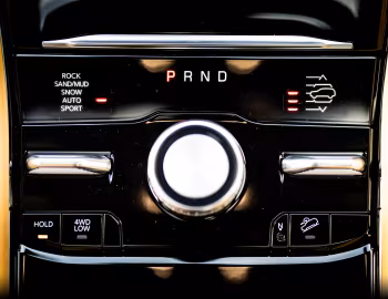 Interior Jeep Grand Cherokee L Summit Reserve [Japan] (WL) '2022–pr.
