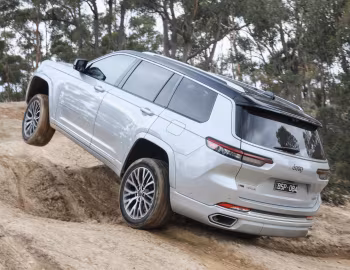 Jeep Grand Cherokee L Summit Reserve [Australia] (WL) '2022–pr.