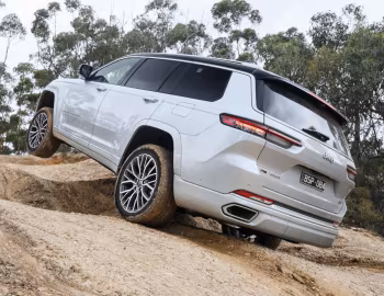 Jeep Grand Cherokee L Summit Reserve [Australia] (WL) '2022–pr.