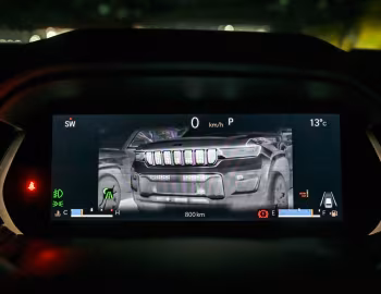 Painel Jeep Grand Cherokee L Summit Reserve [South Africa] (WL) '2022–pr.