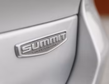 Jeep Grand Cherokee L Summit Reserve [Australia] (WL) '2022–pr.