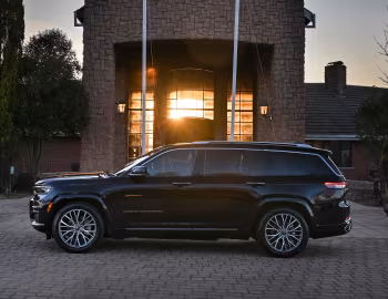 Jeep Grand Cherokee L Summit Reserve [South Africa] (WL) '2022–pr.
