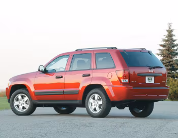 2005–07 Jeep Grand Cherokee Laredo (WK) '2004–07