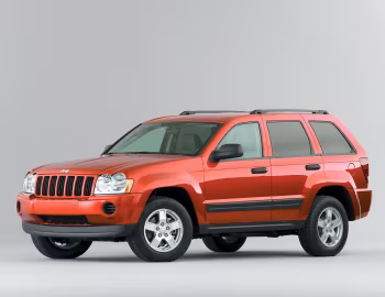 2005–07 Jeep Grand Cherokee Laredo (WK) '2004–07