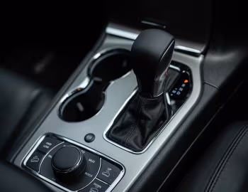 Interior Jeep Grand Cherokee Limited [Japan] (WK2) '2017–21