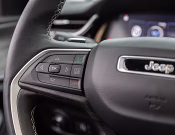Interior 2022–pr. Jeep Grand Cherokee Limited [North America] (WL) '2021–pr.