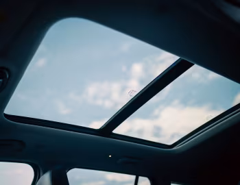 Interior Jeep Grand Cherokee Limited [Japan] (WL) '2022–pr.