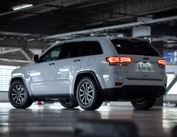 Jeep Grand Cherokee Limited [Japan] (WK2) '2017–21