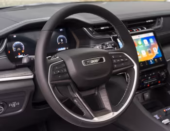 Interior Jeep Grand Cherokee Limited [Latam] (WL) '2023–pr.