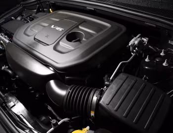 Sob o capô Jeep Grand Cherokee Limited [Australia] (WK2) '2017–21