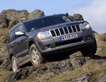 Jeep Grand Cherokee Overland [UK-spec] (WK) '2008–10