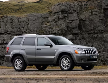 Jeep Grand Cherokee Overland [UK-spec] (WK) '2008–10