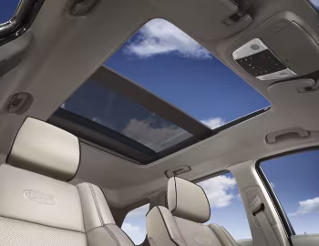 Interior 2011–13 Jeep Grand Cherokee Overland [North America] (WK2) '2010–13