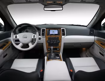 Painel frontal Jeep Grand Cherokee Overland [EU-spec] (WK) '2007–10