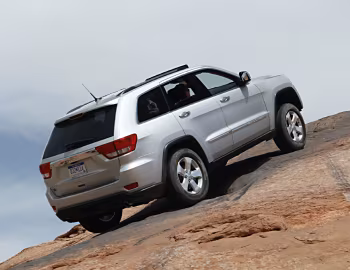 2011–13 Jeep Grand Cherokee Overland [North America] (WK2) '2010–13