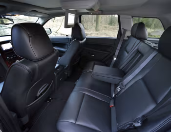 Interior Jeep Grand Cherokee Overland [UK-spec] (WK) '2008–10