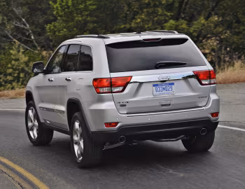 Jeep Grand Cherokee Overland [Worldwide] (WK2) '2011–13