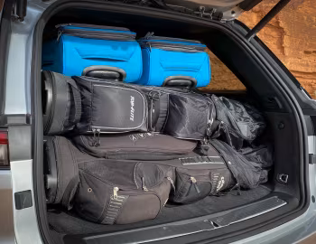 Porta-malas 2022–pr. Jeep Grand Cherokee Overland [North America] (WL) '2021–pr.