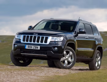 Jeep Grand Cherokee Overland Summit [UK-spec] (WK2) '2011–13