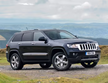 Jeep Grand Cherokee Overland Summit [UK-spec] (WK2) '2011–13