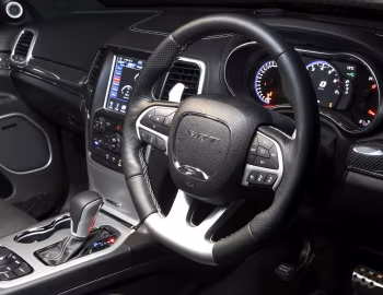 Painel frontal Jeep Grand Cherokee SRT "Night" [Australia] (WK2) '2016