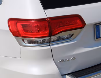 Jeep Grand Cherokee Summit Platinum [Worldwide] (WK2) '2016–21