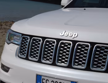 Jeep Grand Cherokee Summit Platinum [Worldwide] (WK2) '2016–21
