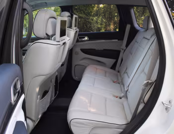 Interior Jeep Grand Cherokee Summit Platinum [Worldwide] (WK2) '2016–21