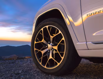 2022–pr. Jeep Grand Cherokee Summit Reserve 4xe [North America] (WL) '2022–pr.